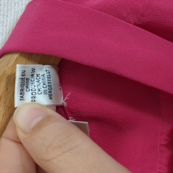 Max Studio Women's 100% Silk Sleeveless Blouse in Hot Pink Size XS - Picture 4 of 11
